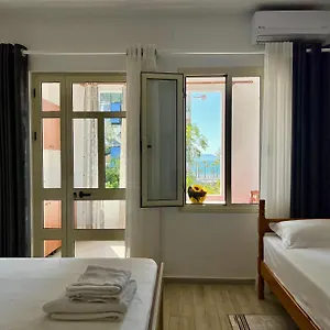 Pensjonat Rei's Place, Wlora