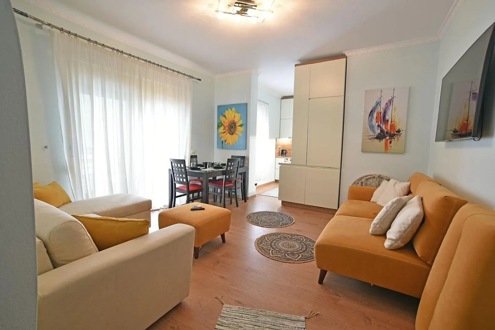 Elle'S Home Vlore Apartment
